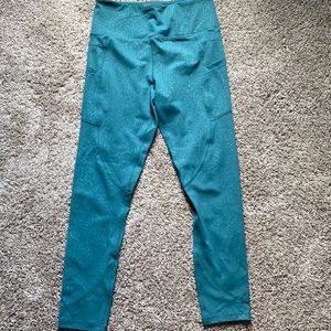 Zyia floral pattern pocket light n tight leggings